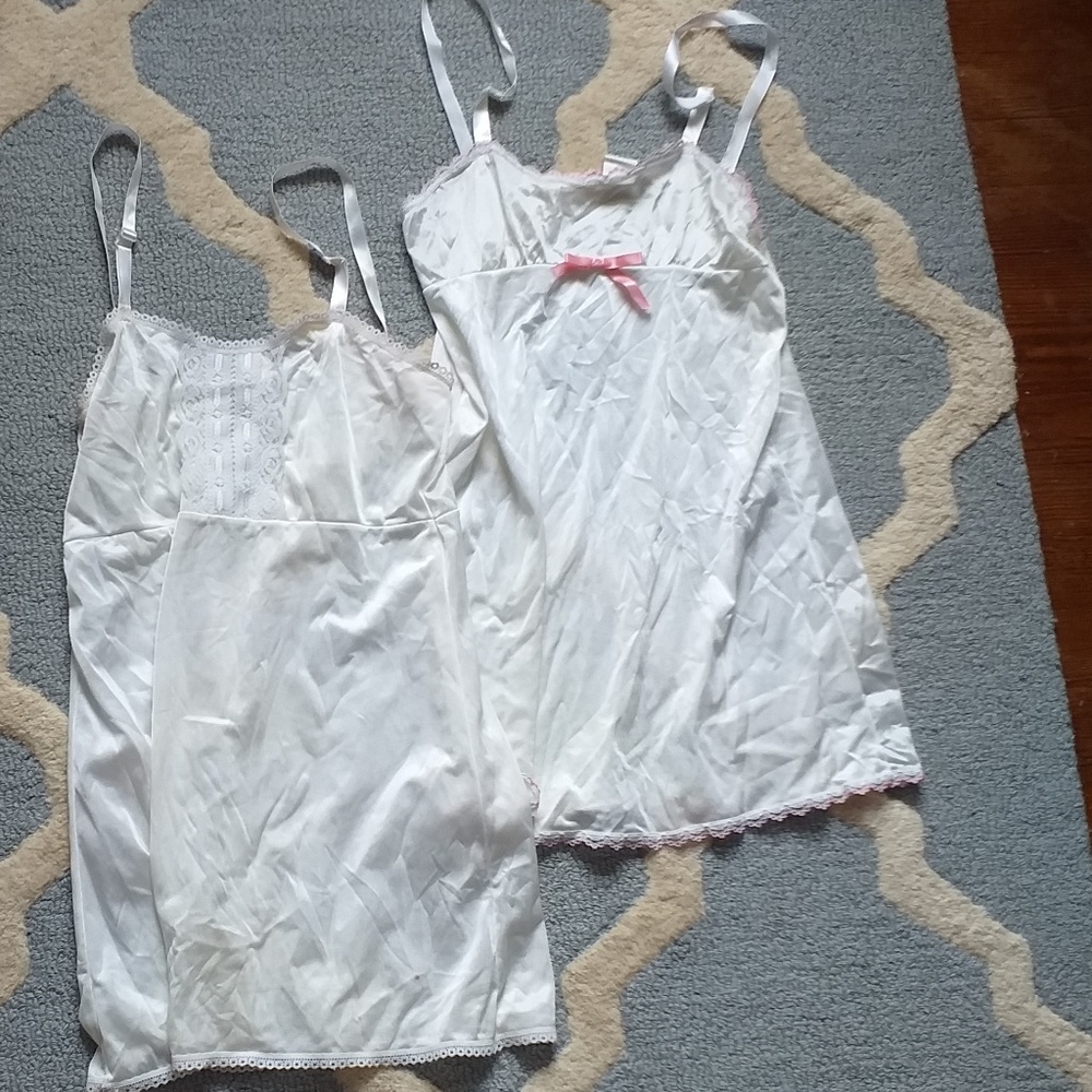 🗽 2 dress slips